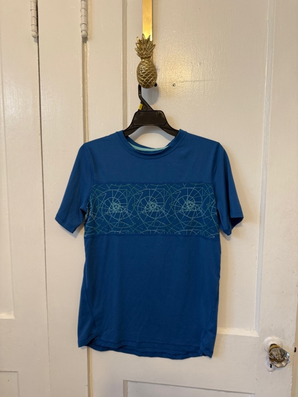all in motion Teal Blue Short-Sleeve Graphic Crew Tee XL youth